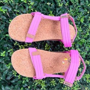 Reef Vibrant Pink Strap Sandals